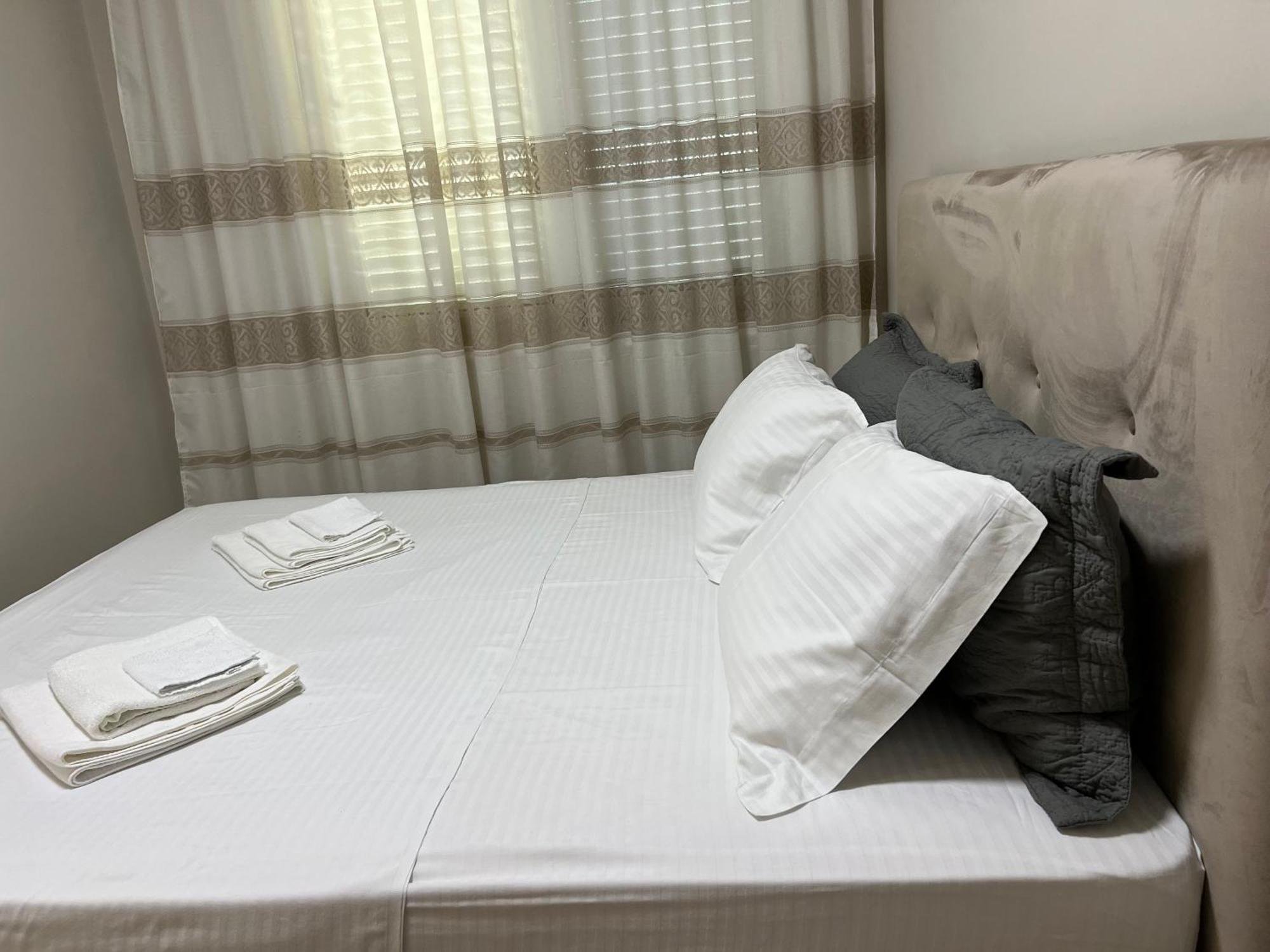 Center View Luxury Apartment 地拉那 外观 照片