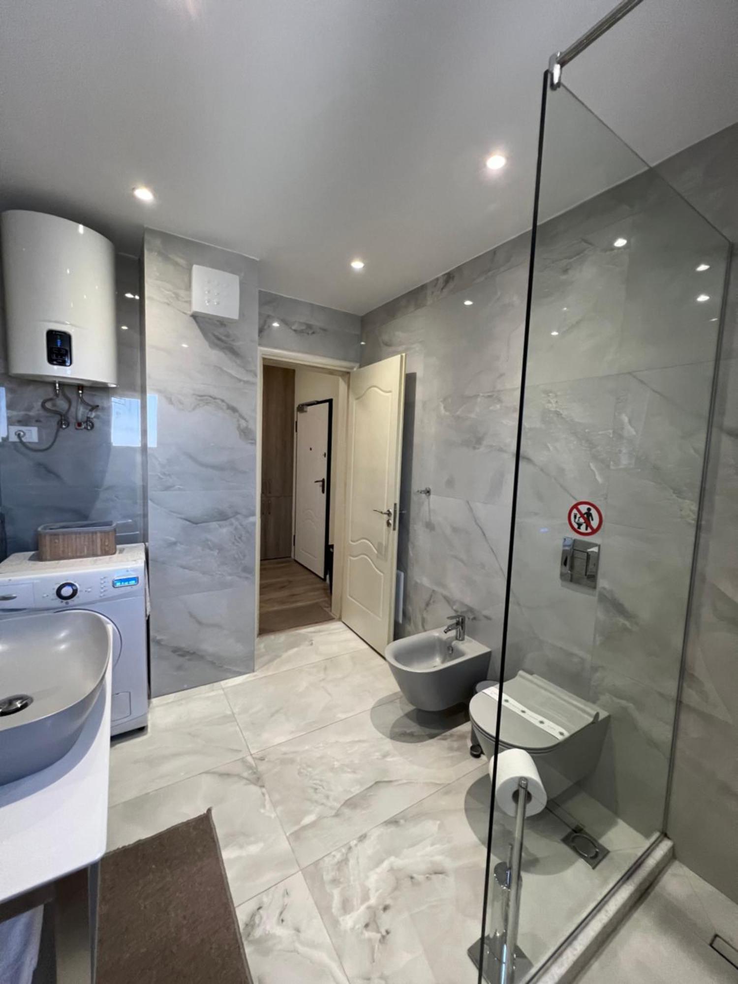 Center View Luxury Apartment 地拉那 外观 照片