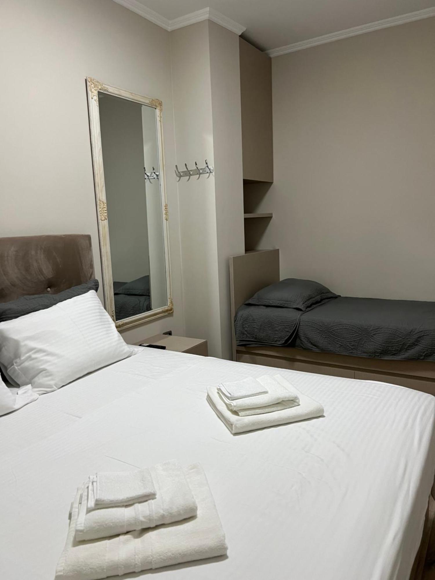 Center View Luxury Apartment 地拉那 外观 照片